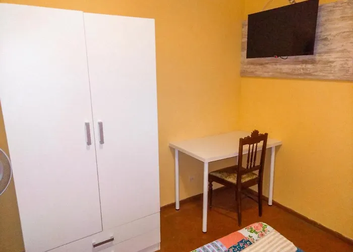 Friends In - Charming Bedrooms In The Historic Center